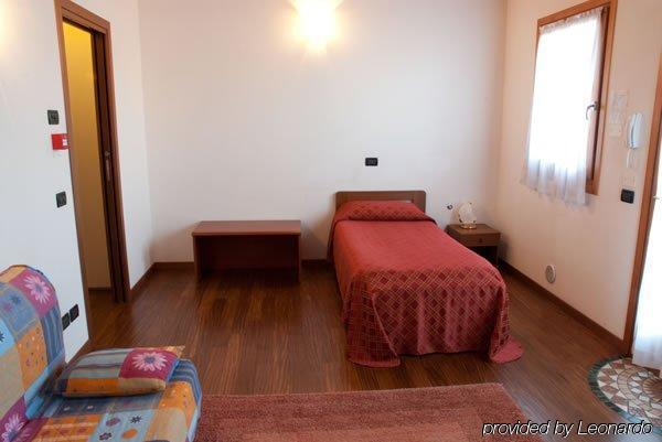 Hotel Due Ragni Villorba Habitación foto